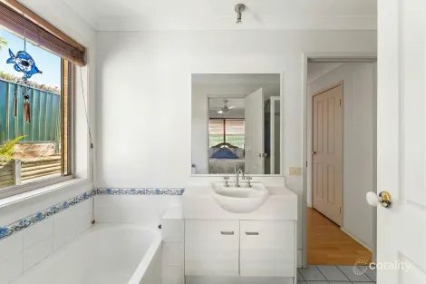 Property photo of 14 Pollock Avenue Kariong NSW 2250