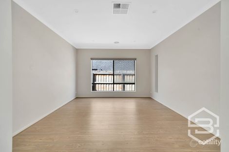 Property photo of 5 Bonhams Circuit Manor Lakes VIC 3024