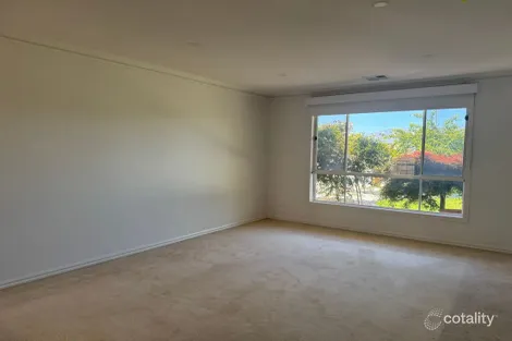 Property photo of 3 Lawson Court Traralgon VIC 3844