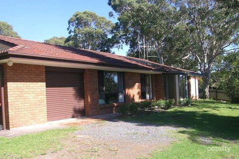 5 Frazer Ave, Green Point, NSW 2428