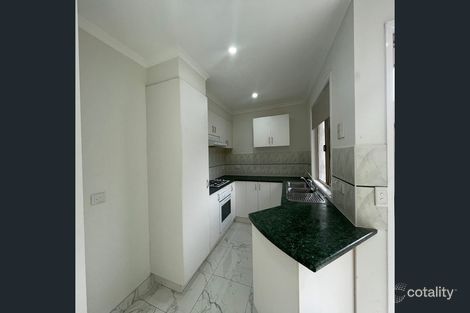 Property photo of 2 Desna Place Roxburgh Park VIC 3064