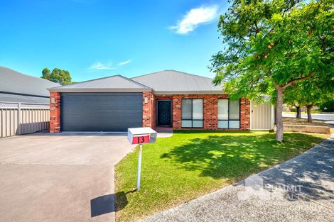 Property photo of 13 Ivy Rock Way Australind WA 6233