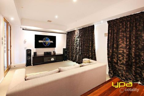 Property photo of 1 Cunningham Chase Burnside Heights VIC 3023
