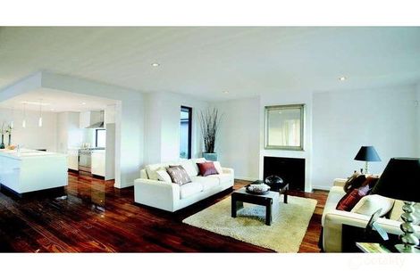 33 Yeovil Rd, Glen Iris, VIC 3146