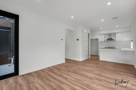 Property photo of 20 Labichea Street Craigieburn VIC 3064