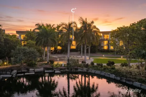 722/3 Pendraat Pde, Hope Island, QLD 4212