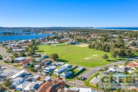 Property photo of 22 Marks Parade Marks Point NSW 2280