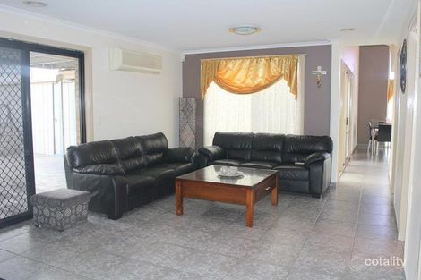 Property photo of 9 McNicol Close Meadow Heights VIC 3048