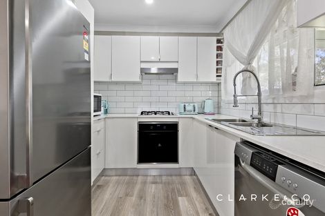 Property photo of 30 Cedar Close Metford NSW 2323