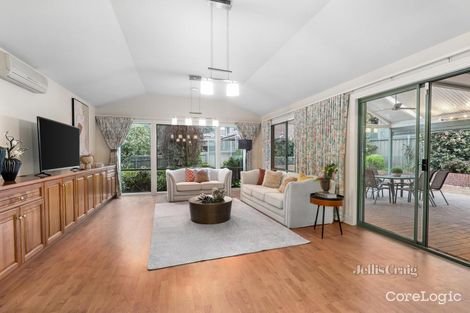 Property photo of 10 Petronella Avenue Wheelers Hill VIC 3150