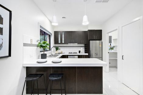 Property photo of 16 Dobell Crescent Caroline Springs VIC 3023