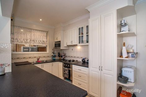 Property photo of 30 Silverton Drive Ferntree Gully VIC 3156