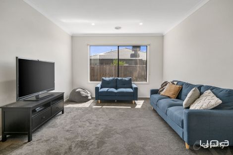 Property photo of 25 Kittiwake Terrace Werribee VIC 3030