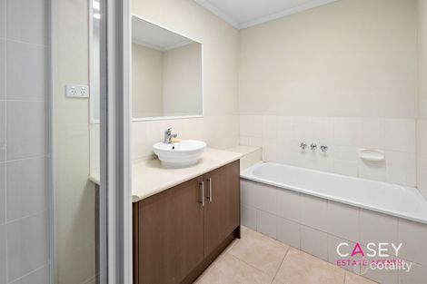 Property photo of 39 Bushranger Boulevarde Cranbourne East VIC 3977
