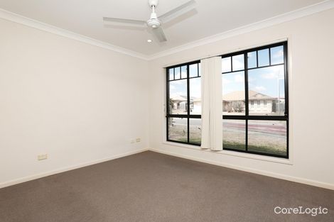 Property photo of 31 Wattle Crescent Raceview QLD 4305