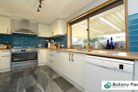 Property photo of 13 Laurel Crescent Carrum Downs VIC 3201
