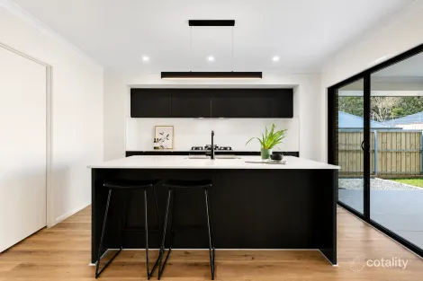 Property photo of 22 Steamcruiser Drive Chisholm NSW 2322