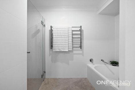 Property photo of 16 Boronia Crescent Winmalee NSW 2777
