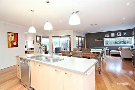 Property photo of 8 Penrose Promenade Tarneit VIC 3029