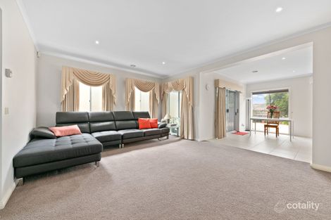 Property photo of 50 Sovereign Manors Crescent Rowville VIC 3178
