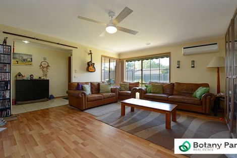 Property photo of 13 Laurel Crescent Carrum Downs VIC 3201