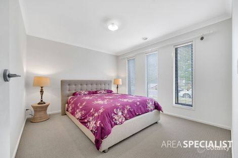 Property photo of 7 Queensberry Street Cranbourne West VIC 3977