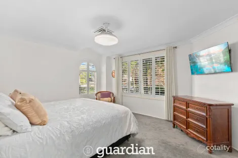 Property photo of 2 Sandhurst Crescent Glenhaven NSW 2156