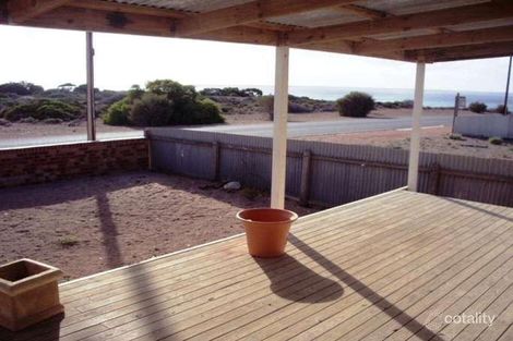 Property photo of 18 West Terrace Thevenard SA 5690