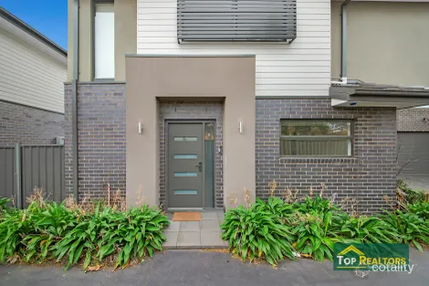 2/7 Rockbank Rd, Ardeer, VIC 3022