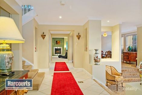 Property photo of 18 Lakeview Close Norwest NSW 2153