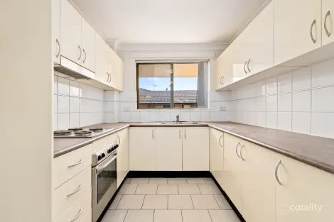 Property photo of 15/227-231 Targo Road Girraween NSW 2145