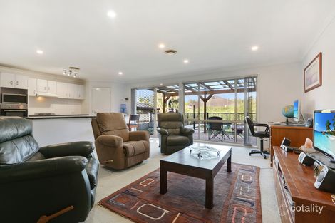 Property photo of 17 Glenlee Drive Horsley NSW 2530