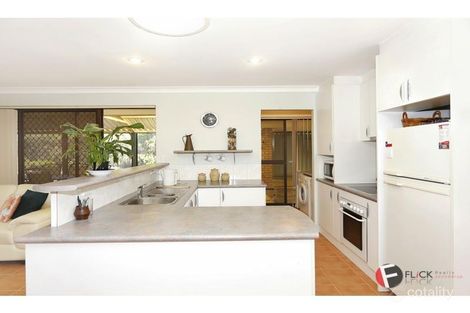 Property photo of 5 Geelong Close Beldon WA 6027
