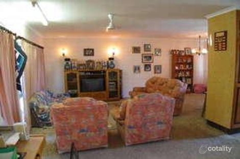Property photo of 25 Carnation Drive Mooroobool QLD 4870