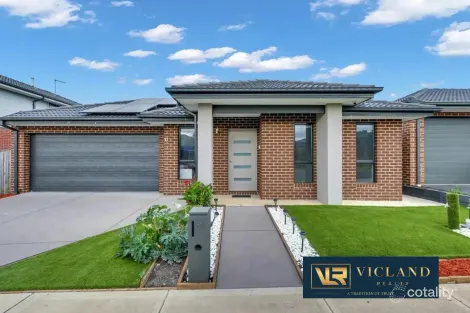 13 Barkers Cres, Mickleham, VIC 3064