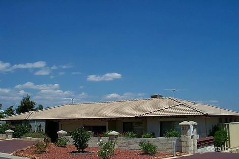 Property photo of 2/37 Muirhead Way Kingsley WA 6026