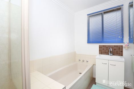 Property photo of 11 Sandford Court Meadow Heights VIC 3048