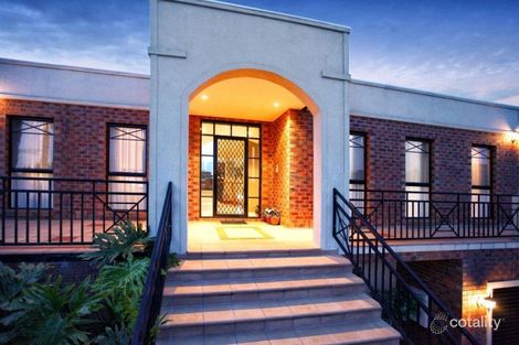 Property photo of 75 Stonebridge Way Attwood VIC 3049