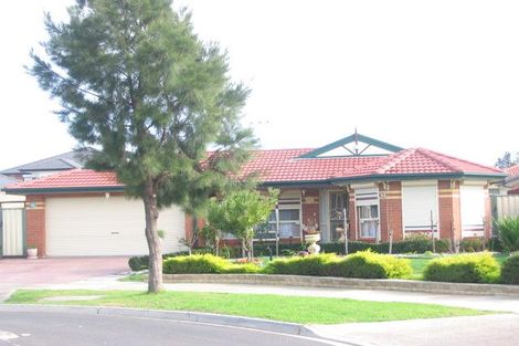 31 Pinewood Cres, Cairnlea, VIC 3023