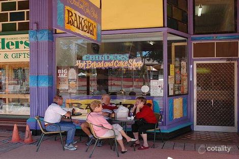 82 Churchill St, Childers, QLD 4660