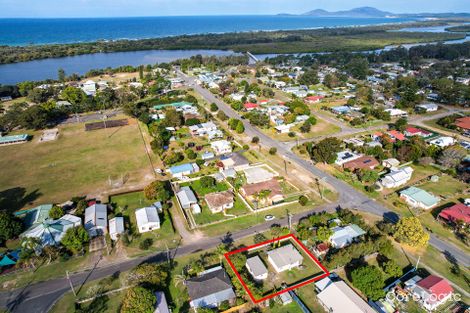 Property photo of 2 Fourth Avenue Stuarts Point NSW 2441