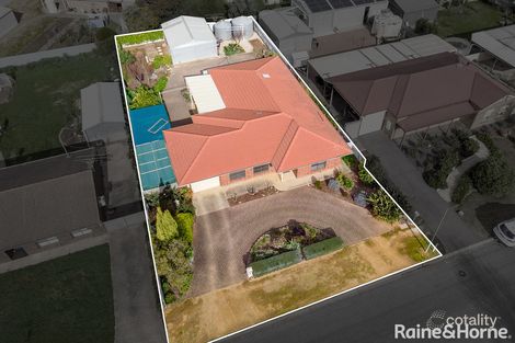 Property photo of 16 Liverpool Drive Strathalbyn SA 5255