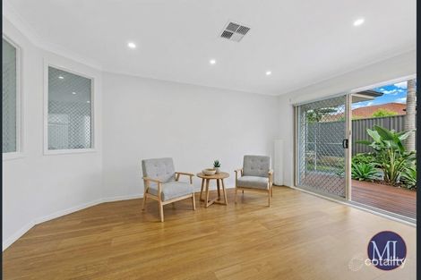 Property photo of 7 Bordeaux Crescent Castle Hill NSW 2154