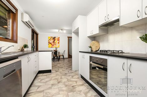 Property photo of 4 Dunbarton Drive Eltham North VIC 3095