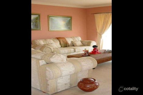 Property photo of 4 Hampton Close Carindale QLD 4152