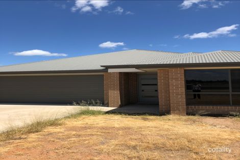 31 Racecourse Rd, Miles, QLD 4415