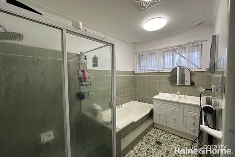 Property photo of 53 Coronation Drive Orange NSW 2800
