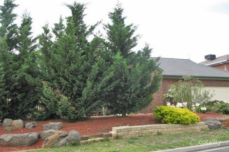 5 Cunningham Ct, Taylors Lakes, VIC 3038