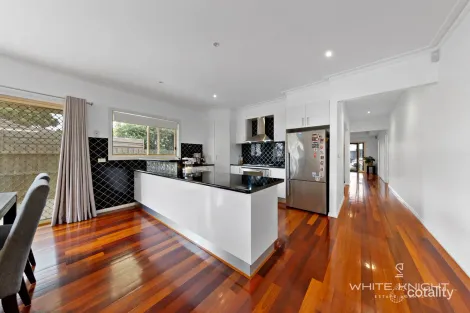 Property photo of 7 Evatt Terrace Burnside Heights VIC 3023