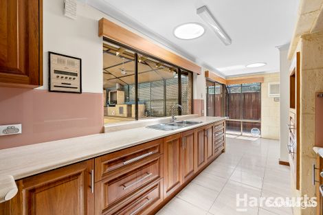 Property photo of 7 Onyx Road Mount Richon WA 6112